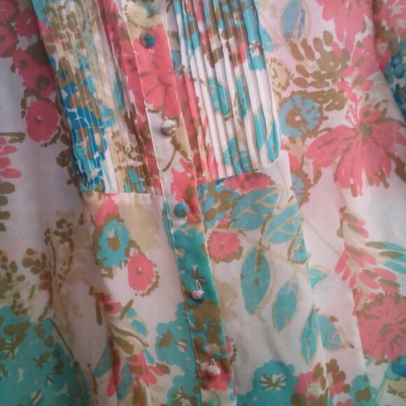 Emma James Blouse M Short Sleeve Button Up Sheer Floral Blue Pink - Picture 6 of 16